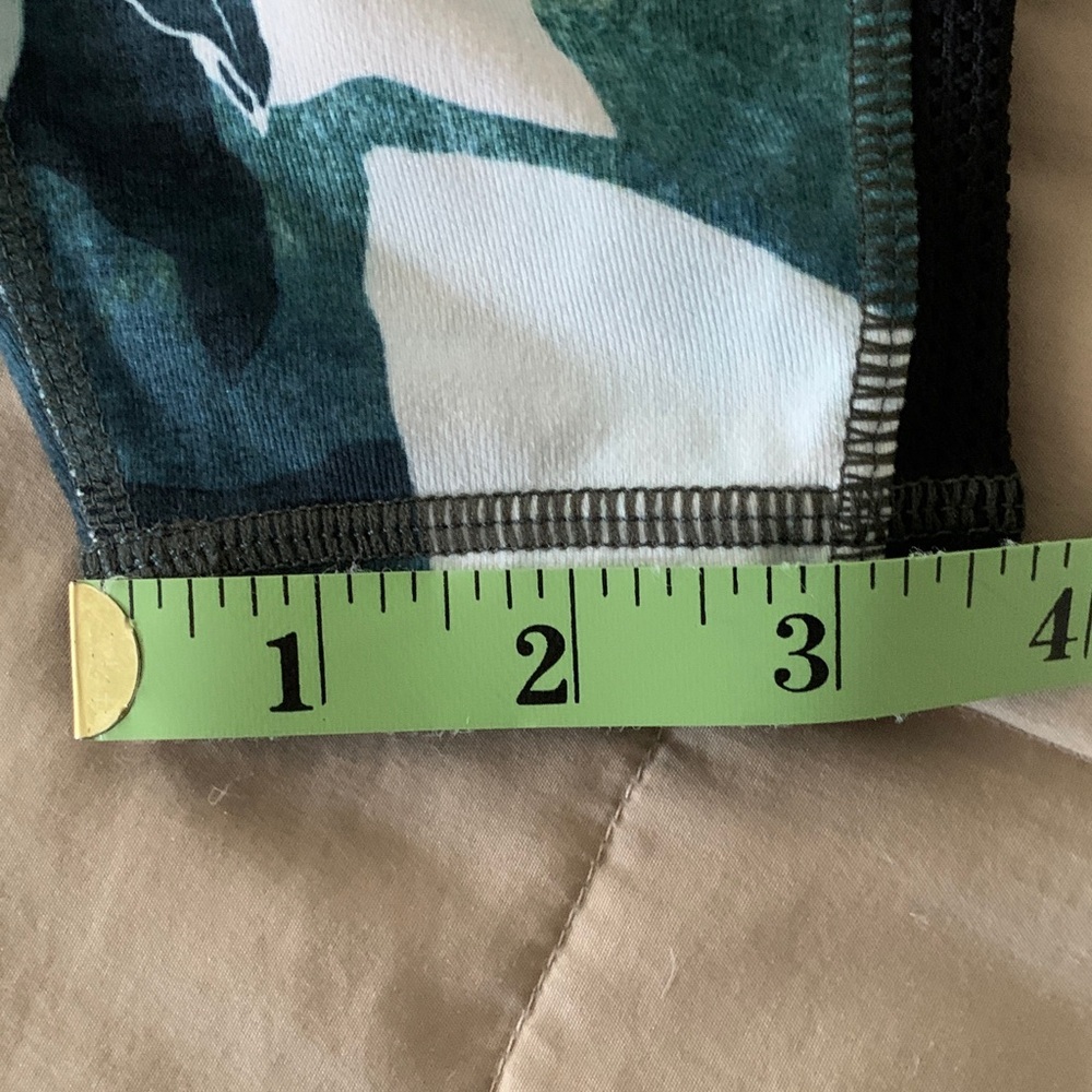 Athleta Green And Black Leaf Pattern Leggings - image 6